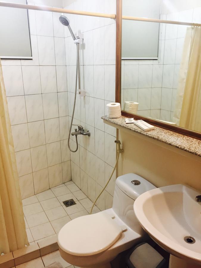 Dragonlink Suites @ Bel-Air Soho Makati City Екстер'єр фото